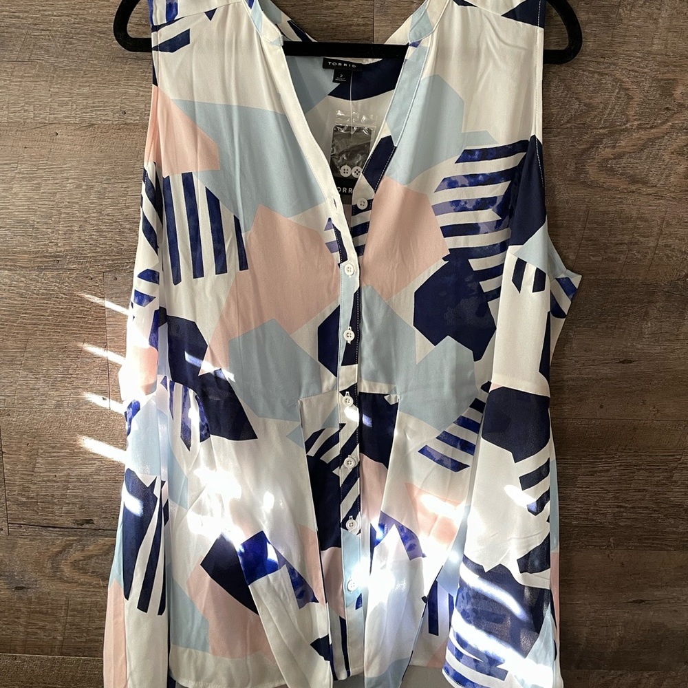 NWT Torrid Tie Waist Top sz 2